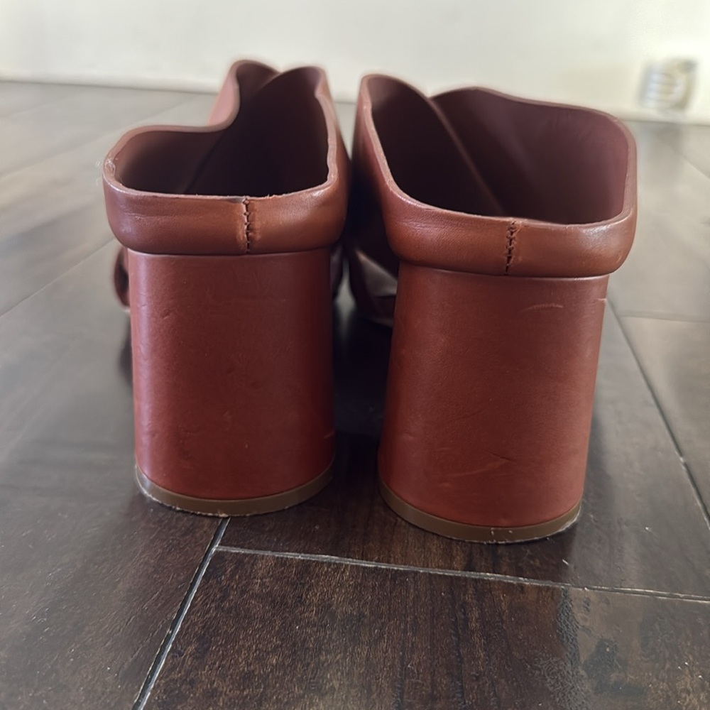 Vince Block Heel Brown Leather Sandals - Picture 5 of 8